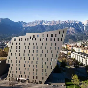 **** Hotel Hilton Garden Tivoli Áustria
