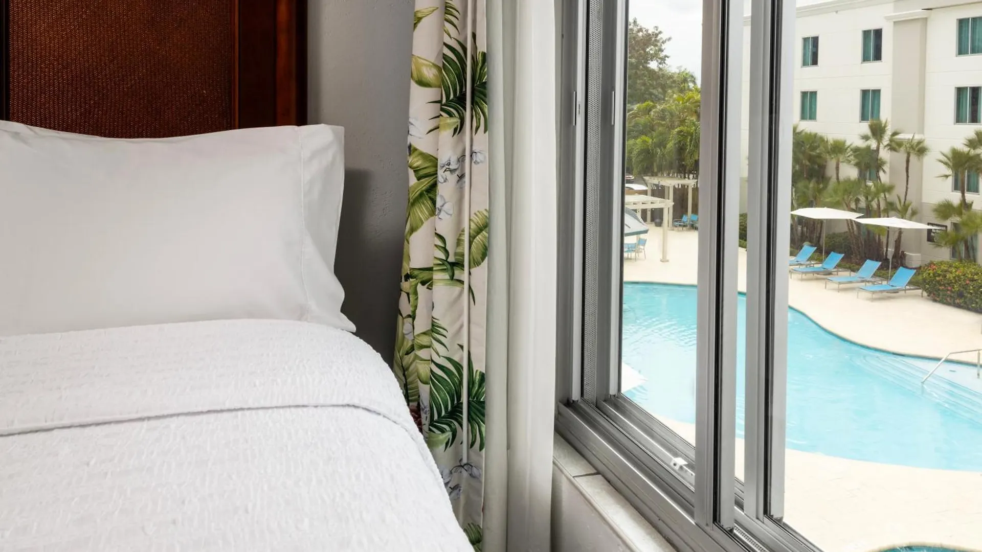 *** Hotel Hampton Inn & Suites San Juan Carolina Puerto Rico